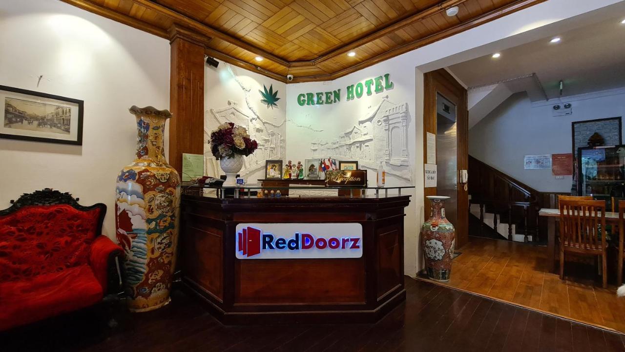 Green Hotel Near Lotte Center Ханой Екстериор снимка